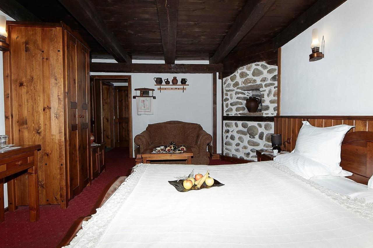 Family Makedonska Kruchma 3*