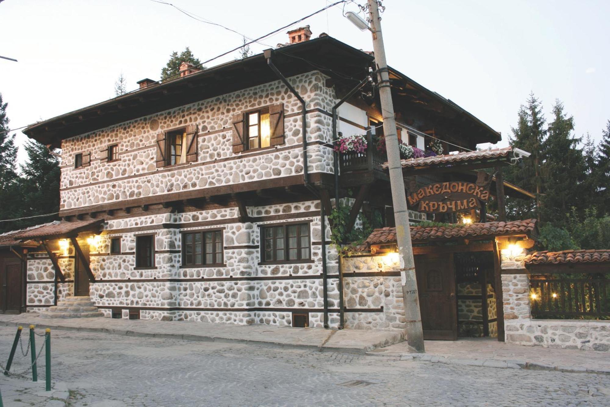 Ξενοδοχείο Family Makedonska Kruchma 3*